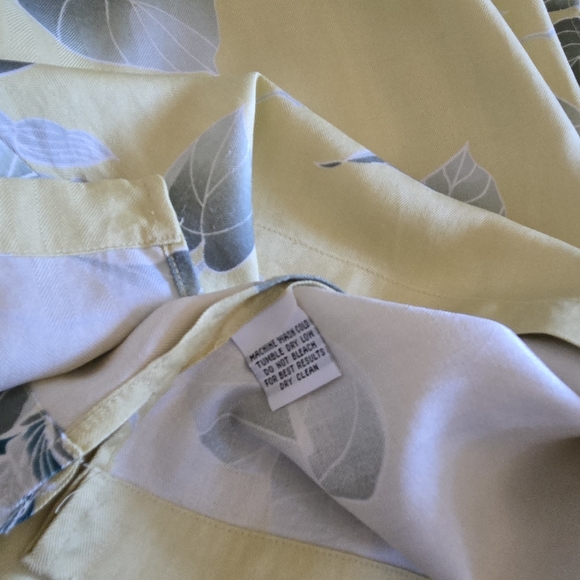 TOMMY BAHAMA Women's Yellow Floral Silk Button Up Vintage Shirt Size Large - Picture 10 of 10